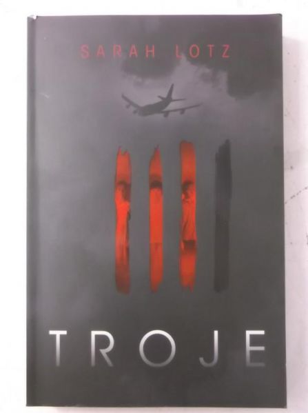 Lotz Sarah - Troje