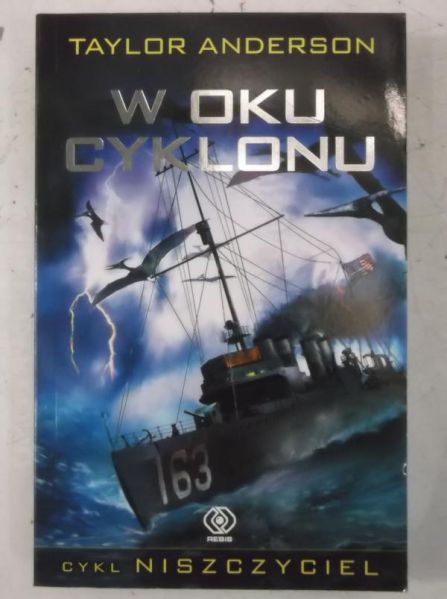 W oku cyklonu, Nowa