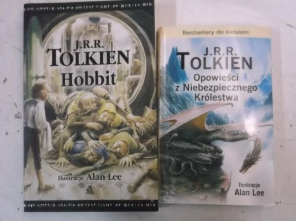 Tolkien J.R.R. - Hobbit / Opowieści z Niebezpiecznego Królestwa
