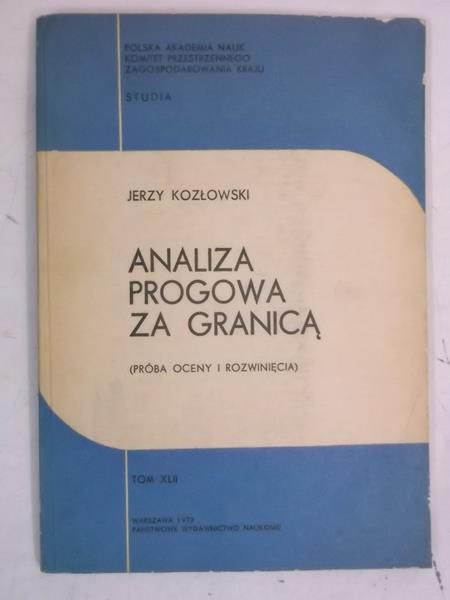 Analiza progowa za granicą