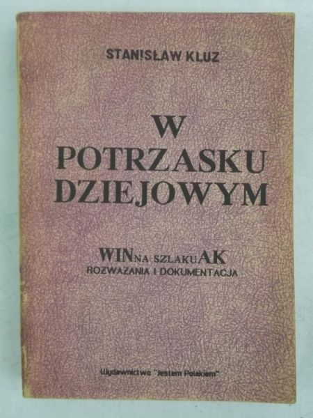 W potrzasku dziejowym