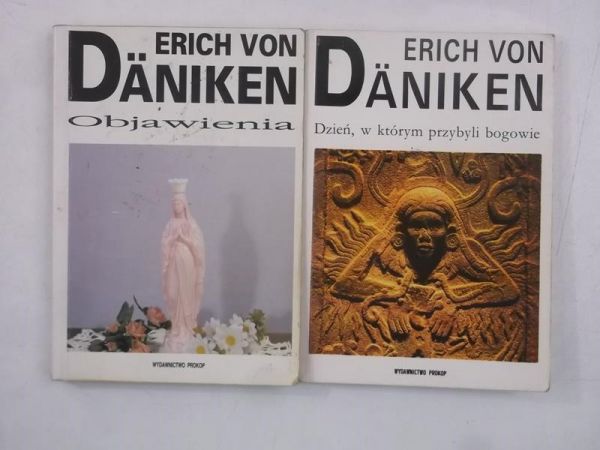 Daniken von Erich - Objawienia / Dzień, w którym przybyli bogowie