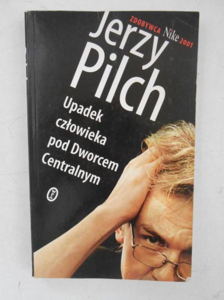 Upadek człowieka pod Dworcem Centralnym