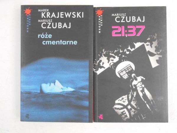 21:37 / Róże cmentarne