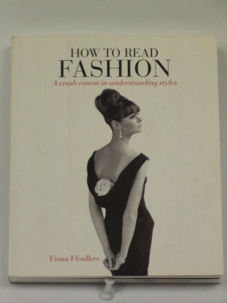 How to Read Fashion