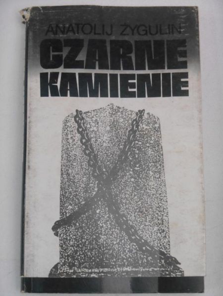 Czarne kamienie