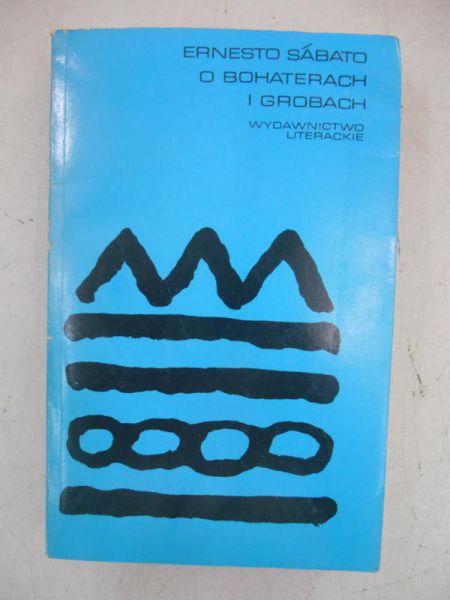 O bohaterach i grobach