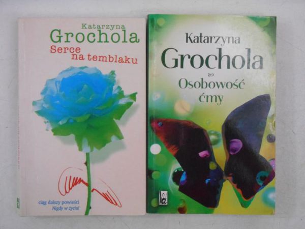 Grochola Katarzyna - Osobowość ćmy / Serce na temblaku