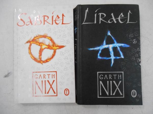 Lirael / Sabriel