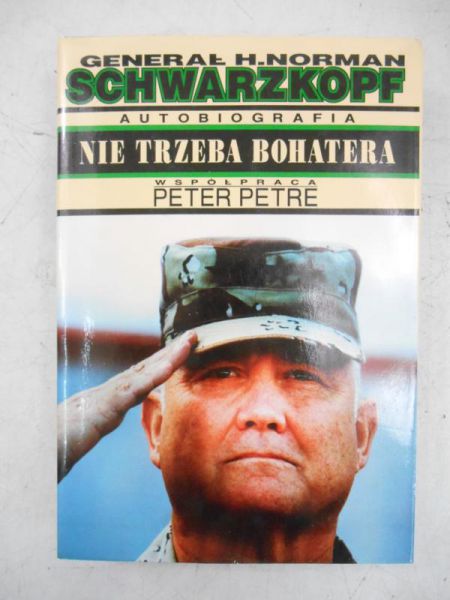 Autobiografia. Nie trzeba bohatera