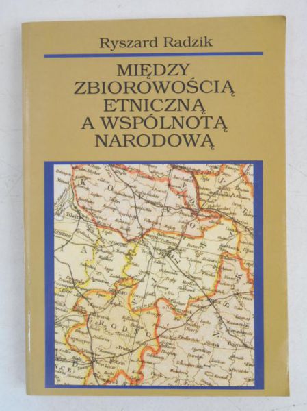 Między zbiorowością etniczną a wspólnotą narodową