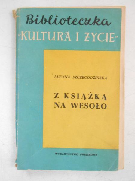 Z książką na wesoło