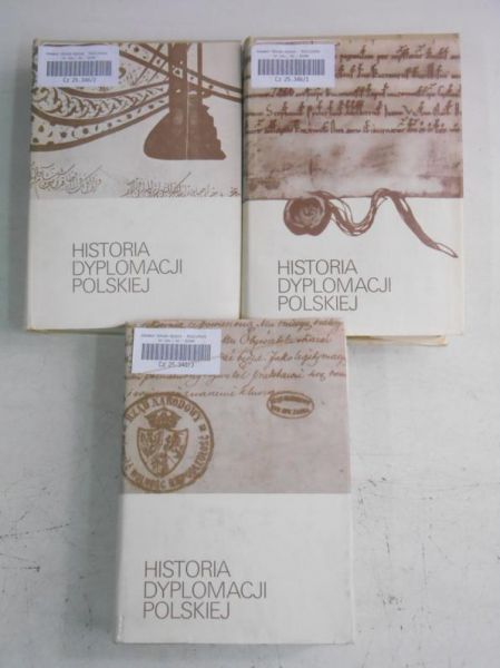 Historia dyplomacji polskiej, Tom I-III