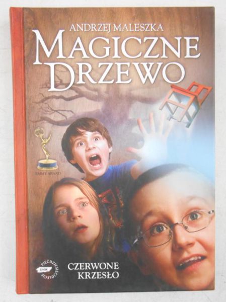 Magiczne Drzewo. Czerwone Krzesło