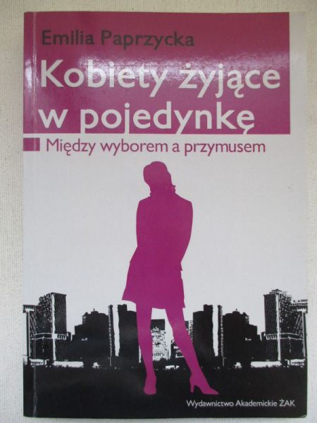 Kobiety żyjące w pojedynkę.