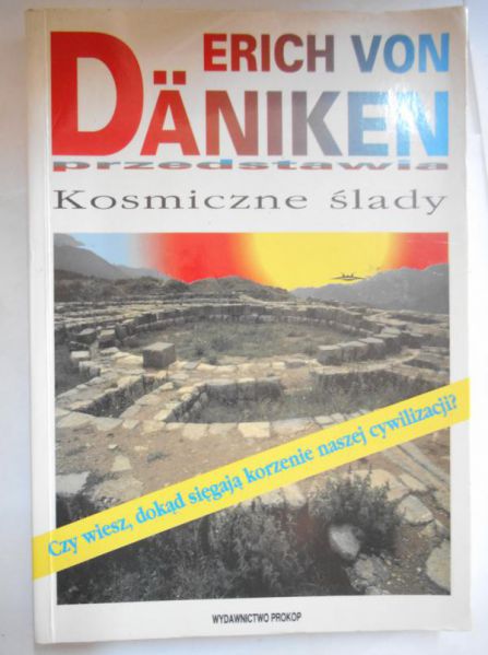 Daniken von Erich - Kosmiczne ślady