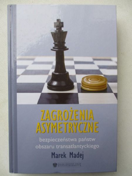 Madej Marek  - Zagrożenia symetryczne państw obszaru transatlantyckiego