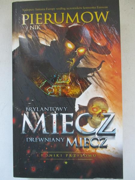Pierumow Nik - Brylantowy miecz, drewniany miecz