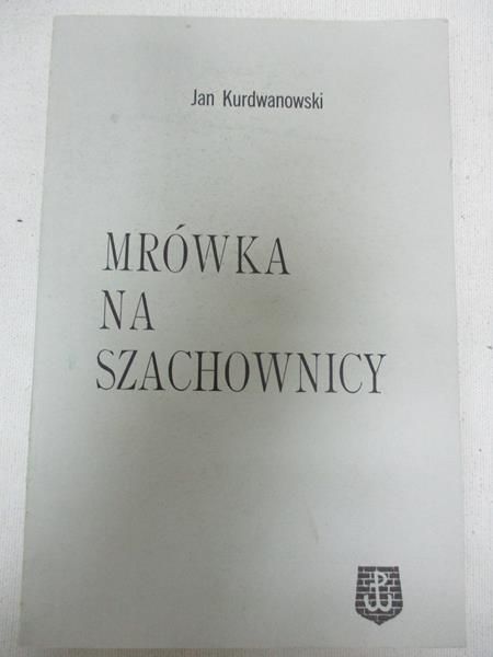 Mrówka na szachownicy