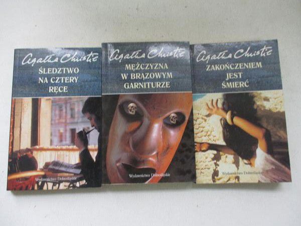 Christie Agatha - Zakończeniem jest śmierć, Mężczyzna w brązowym garniturze, Śledztwo na cztery ręce