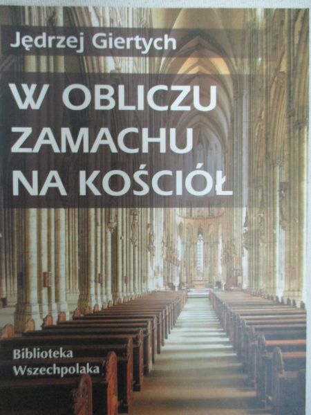W obliczu zamachu na kościół