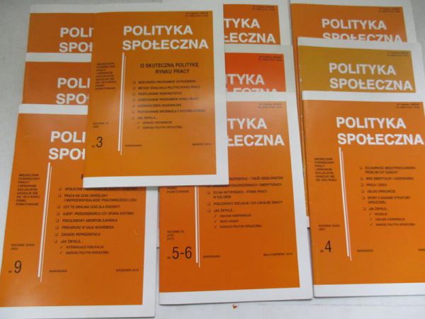 Polityka społeczna, 12 numerów