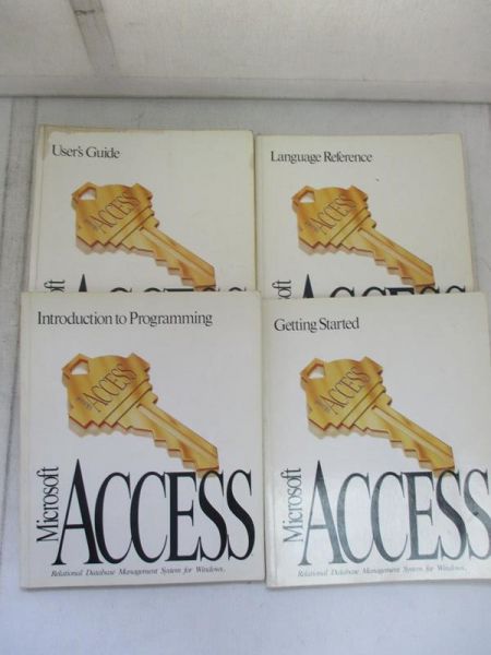 Microsoft Access. Relational Database Management System for Windows, zestaw 4 tomów