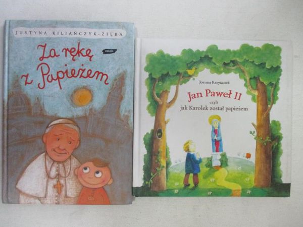 Jan Paweł II czyli jak Karolek został papieżem  Za rękę z Papieżem