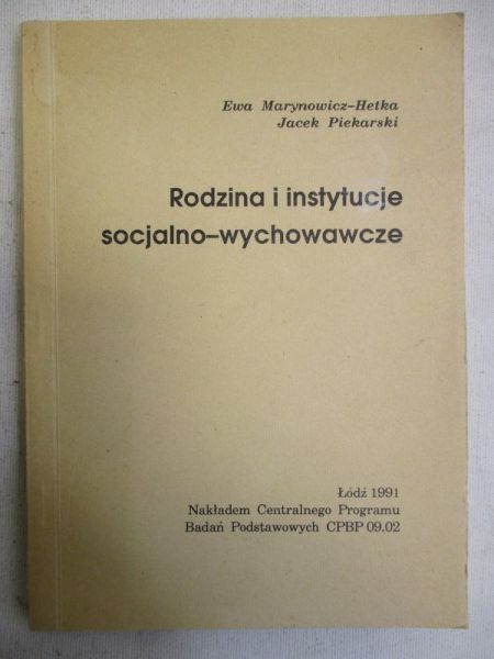 Rodzina i instytucje socjalno-wychowawcze