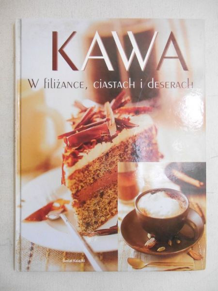 Kawa w filżance, ciastach i deserach