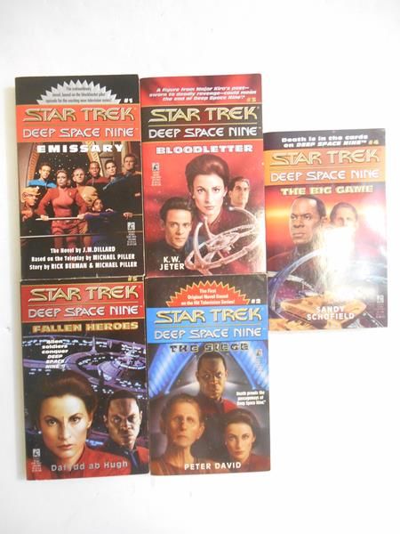 Star Trek. Deep Space Nine, t. I-V