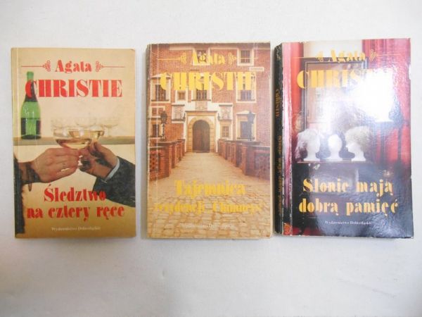 Christie Agata - Słonie mają dobrą pamięć / Tajemnica rezydencji "Chimneys" / Śledztwo na cztery ręce