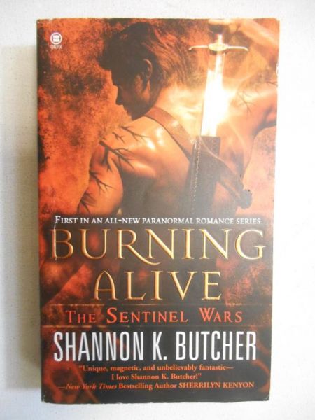 Butcher Shannon K. - Burning Alive: The Sentinel Wars