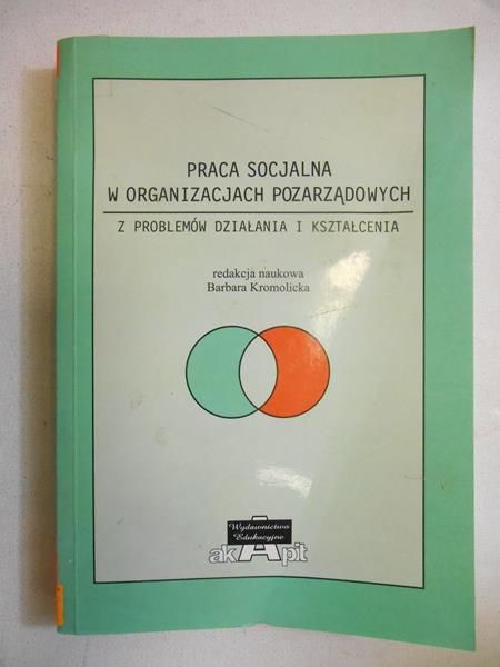 Praca socjalna w organizacjach pozarządowych