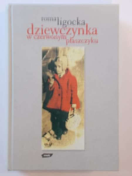 Dziewczynka w czerwonym płaszczyku