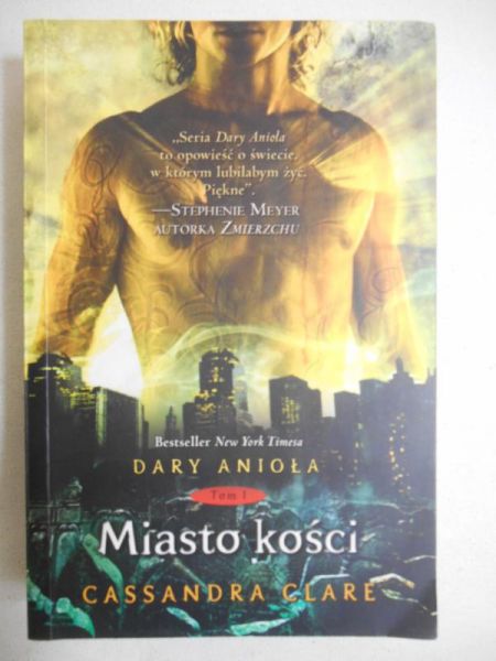 Miasto kości. Dary anioła, Tom I