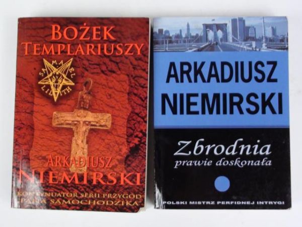 Bożek Templariuszy / Zbrodnia prawie doskonała