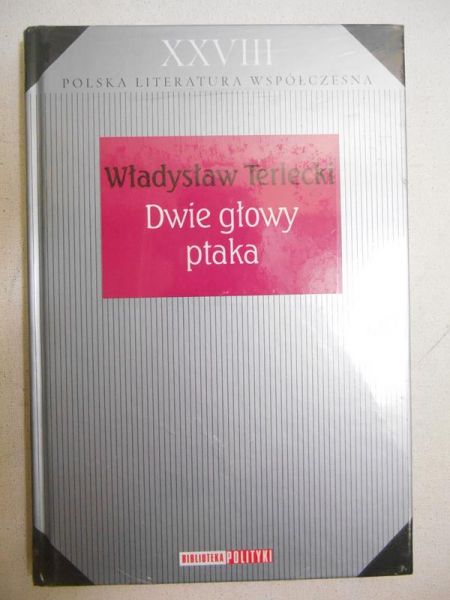 Dwie głowy ptaka, nowa