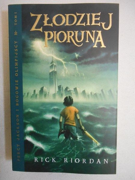 Złodziej pioruna, Tom I