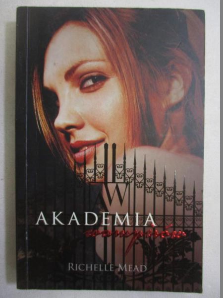 Akademia Wampirów 1