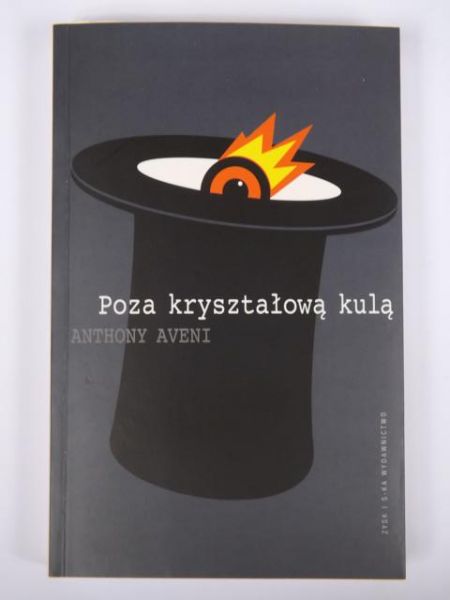 Poza kryształową kulą