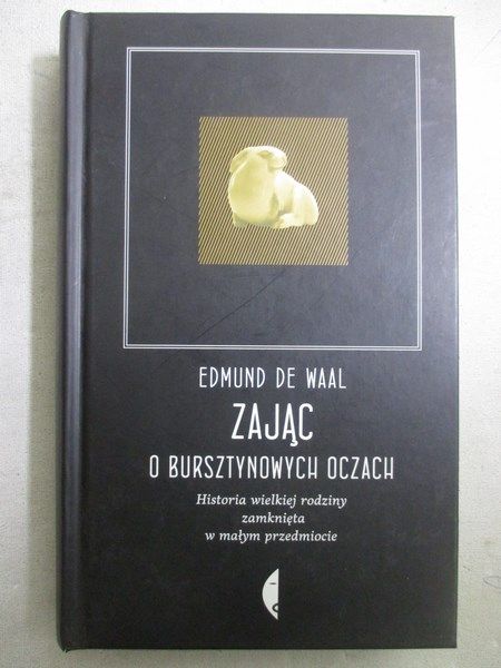 Zając o bursztynowych oczach