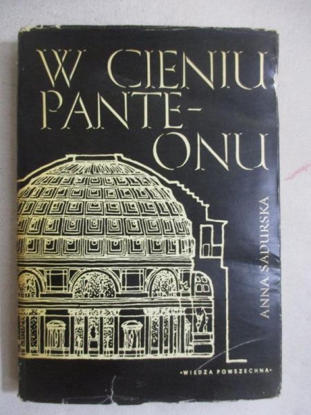 W cieniu Panteonu