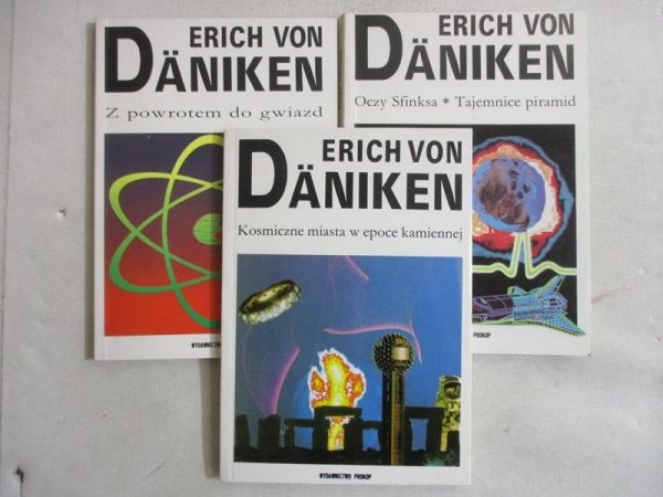 Daniken Erich von - Kosmiczne miasta / Z powrotem do gwiazd / Oczy Sfinksa