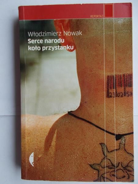 Serce narodu koło przystanku