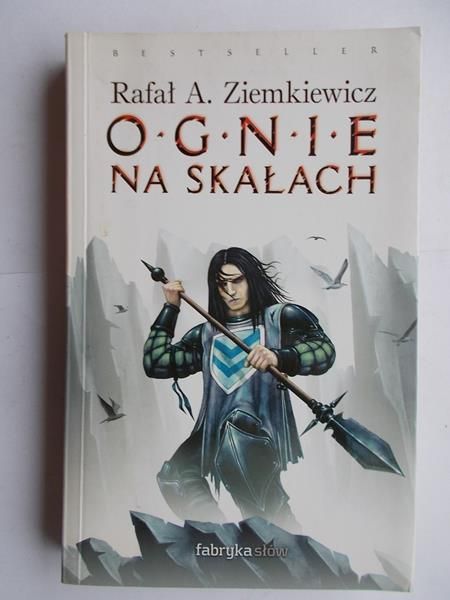 Ognie na skałach