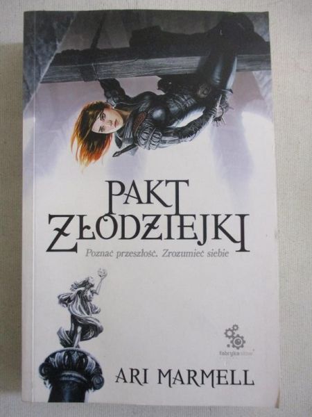 i - Pakt złodziejki