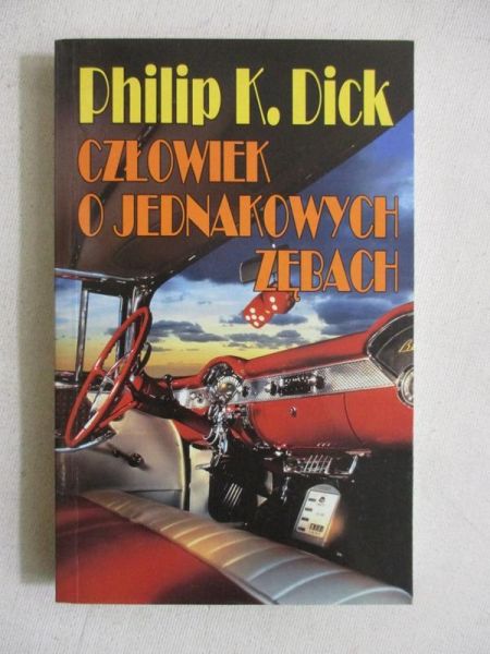 Człowiek o jednakowych zębach