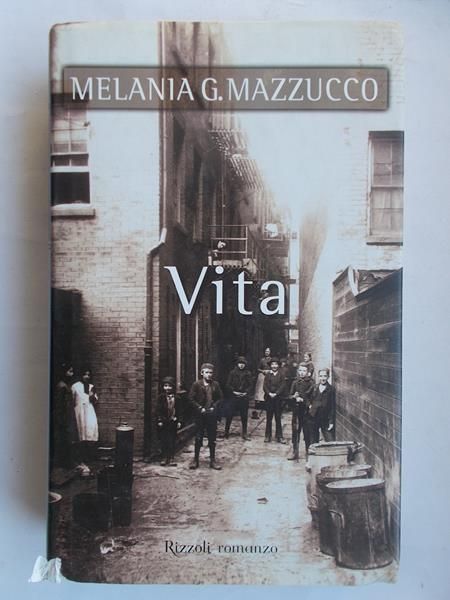 Mazzucco Melania G. - Vita