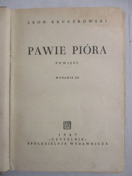 Pawie pióra. 1946 r.